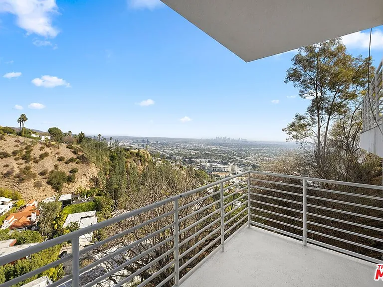 8546 Hillside Ave — Photo 8