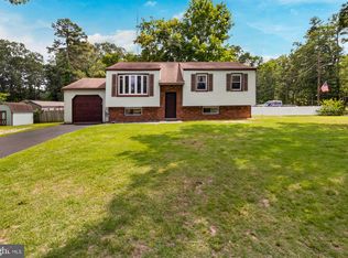 500 Ridgewood Ter, Williamstown, NJ 08094