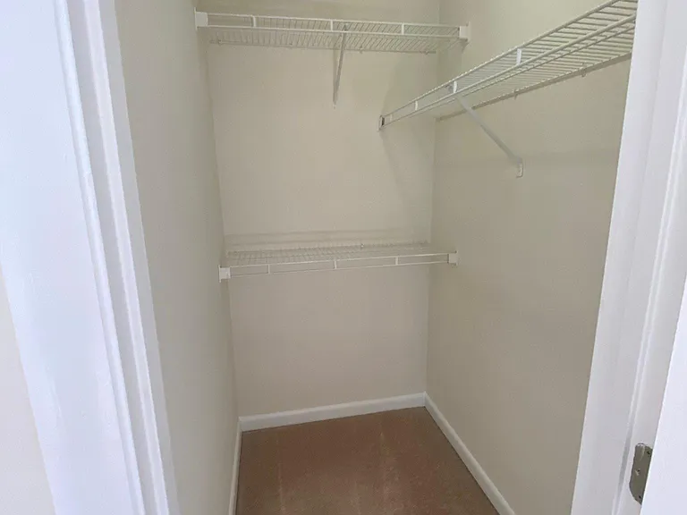 Lake Park Co-living Rooms — Photo 32