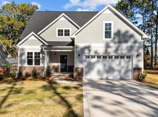 1350 Valley View Rd, Southern Pines, NC 28387