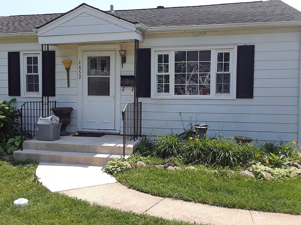 1st image of 1657 Campbell Ave