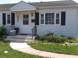 1657 Campbell Ave, Des Plaines, IL 60016