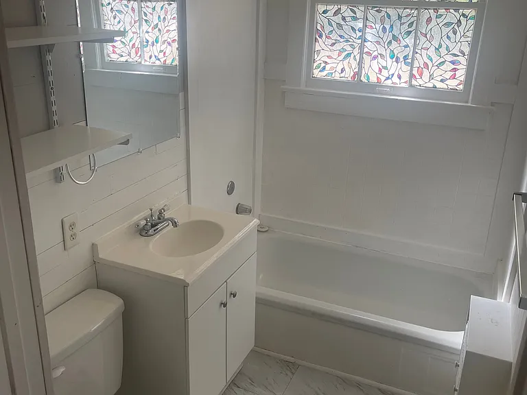 304 Reagan St — Photo 8