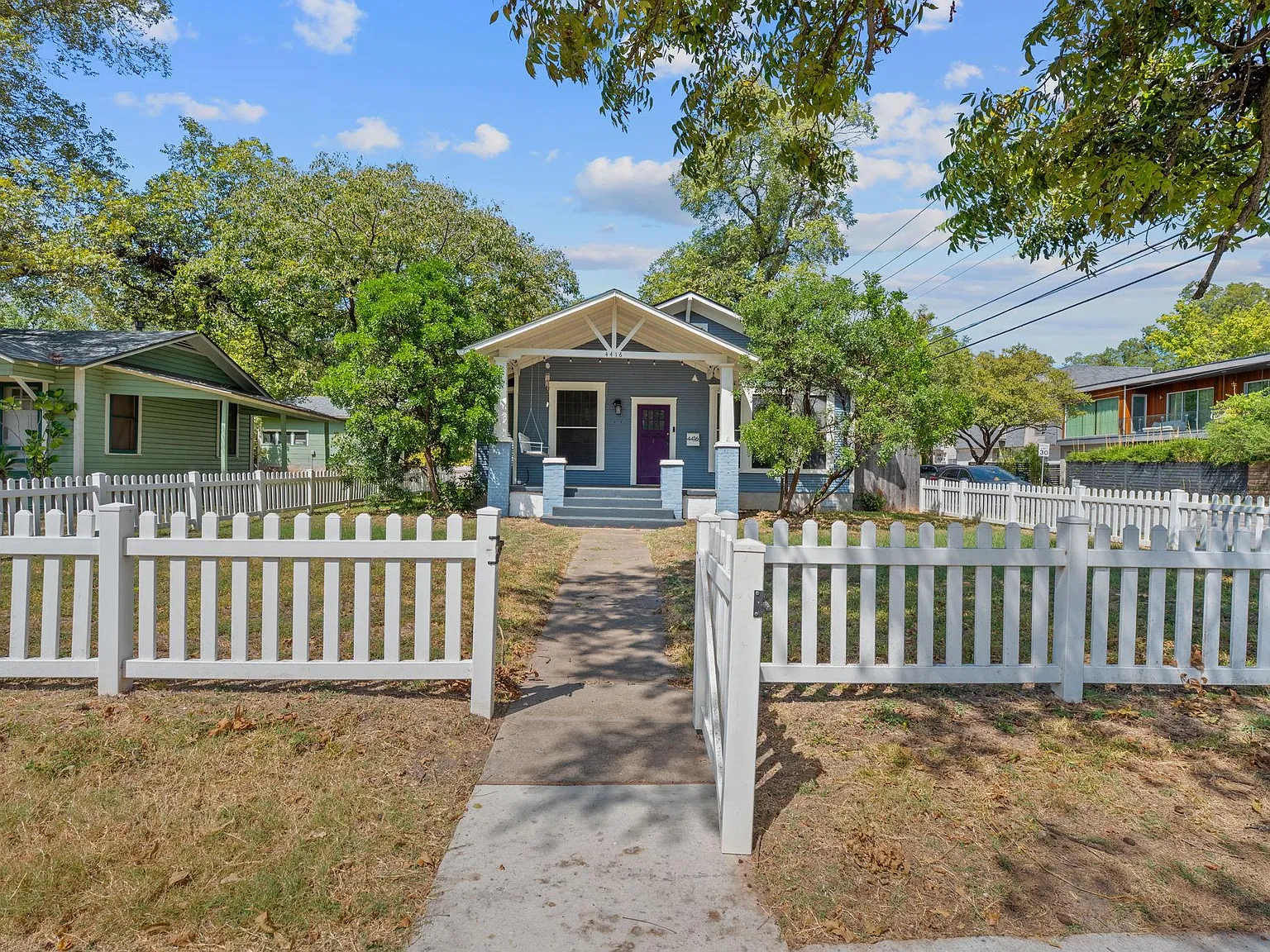 2 bed, 2.0 bath, 1272 sqft, $2,700 — Photo 2
