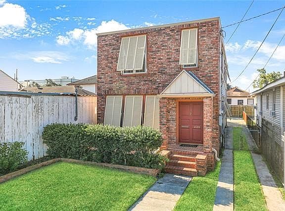 2nd image of 2568 Gladiolus St