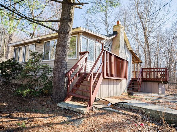 10 Lookout Trail, Monroe, NY 10950