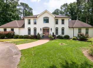 1908 Musket Ct, Stone Mountain, GA 30087