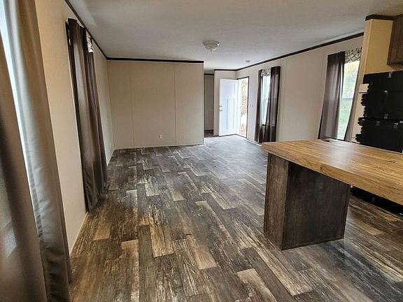 4th image of 14750 Bursnville Pkwy W #211