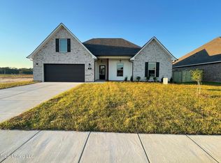17 Eliza Ln, Long Beach, MS 39560