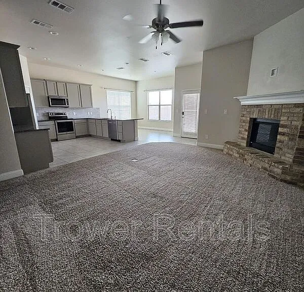 1021 E 90th Ct — Photo 13
