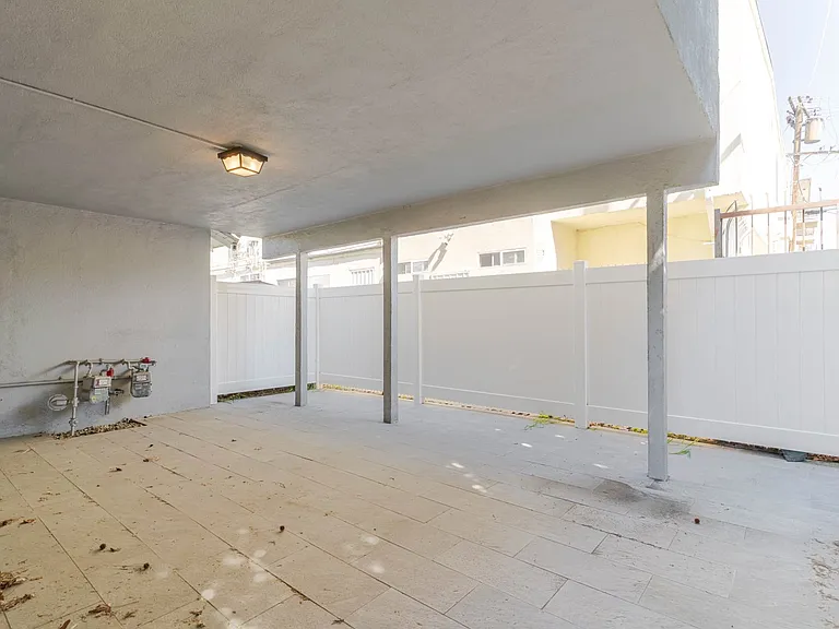 15243 Valleyheart Dr N #1 — Photo 26