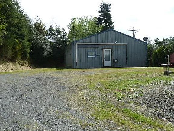 4th image of 700 N 8th St