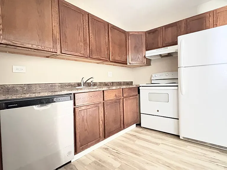 4241 Jennifer Ln #1A — Photo 11
