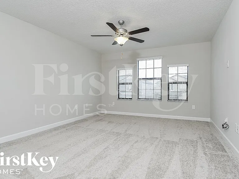 9823 Ivory Dr — Photo 7