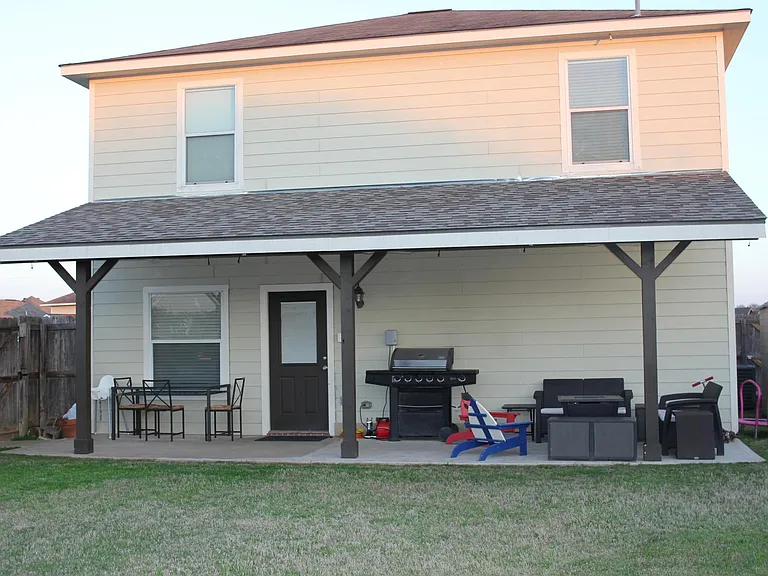 2717 Horse Haven Ln — Photo 11
