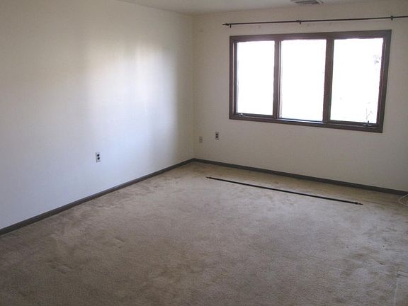 5th image of 2 Ann St #306
