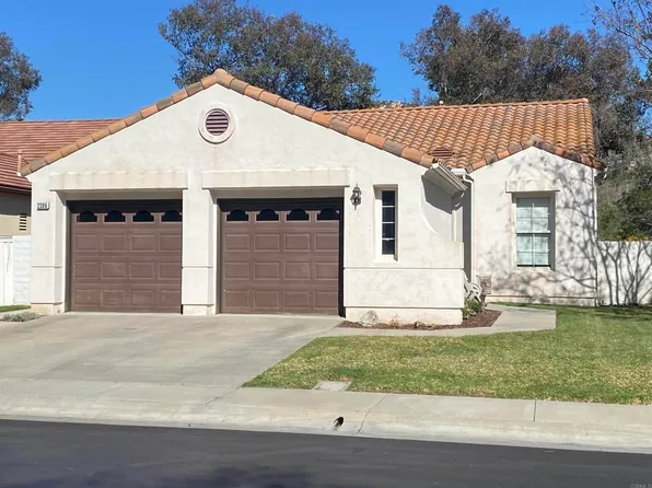 2386 Fallbrook Pl, Escondido, CA 92027