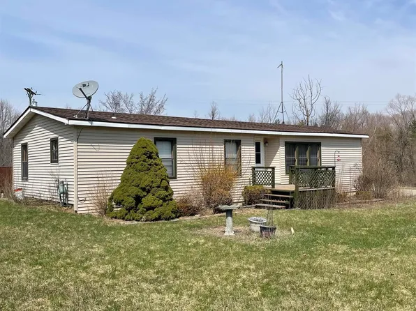 1445 Mitchell Lake Rd, Attica, MI 48412