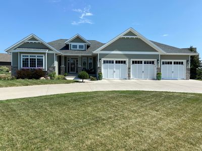933 Crystal Ridge Rd, Brookings, SD, 57006