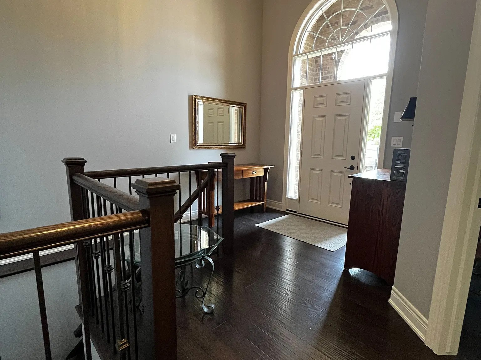 2 bed, $3,000 — Photo 2