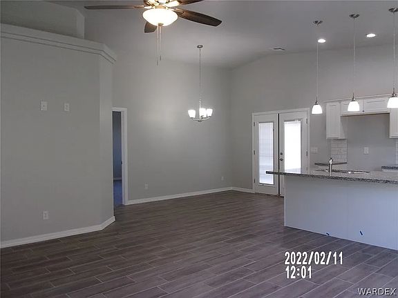 3rd image of 4857 N Famoso Dr