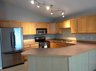 943 Oak Ridge Dr, Anchorage, AK 99518