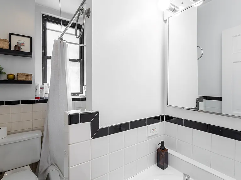 199 Bleecker St #2 — Photo 7