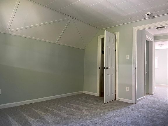 5th image of 1526 Montgomery Rd