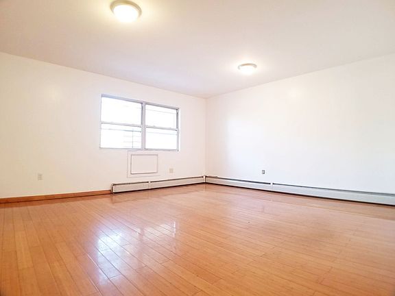 2nd image of 76 Wilson Ave #2A