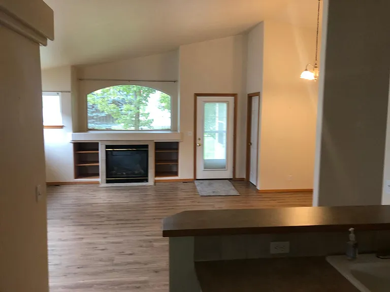6329 N Lafayette Ln — Photo 3
