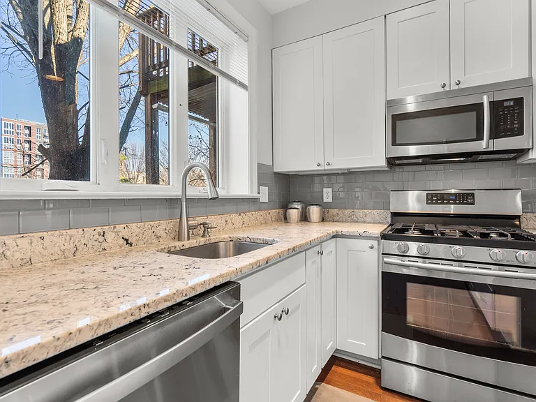 1654 Gales St NE — Photo 11