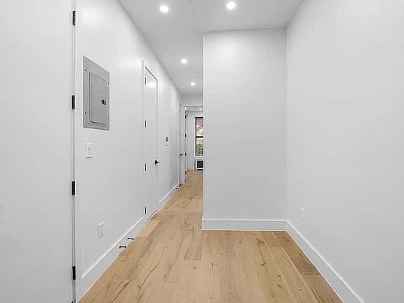 4th image of 253 W 15th St #5B