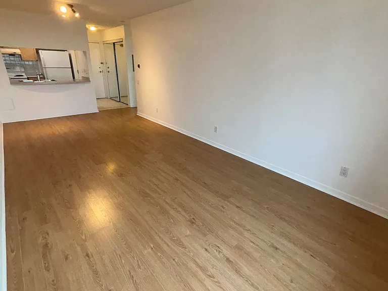 8 Hillcrest Ave #1208 — Photo 7