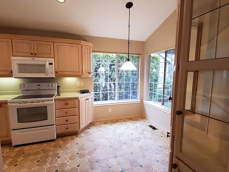 32573 SW Juliette Dr — Photo 2