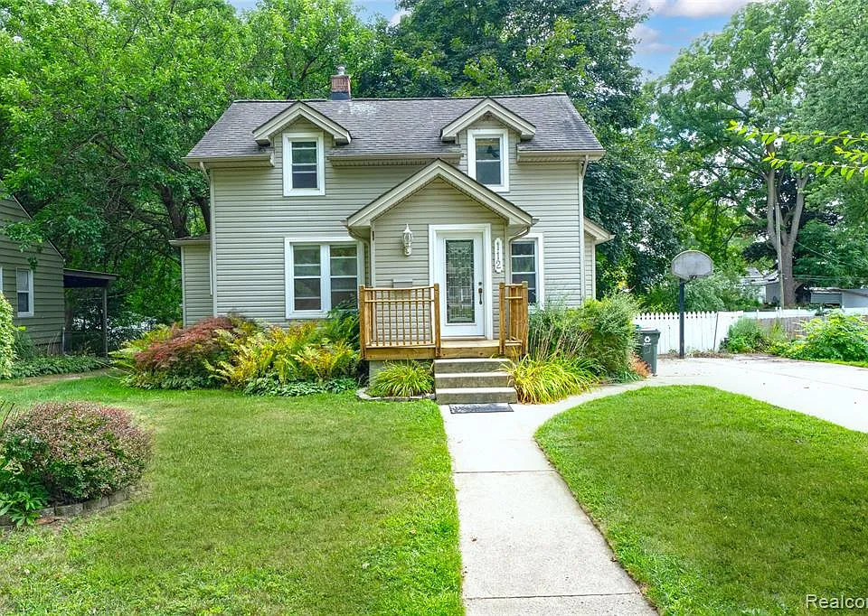 112 Glanworth St