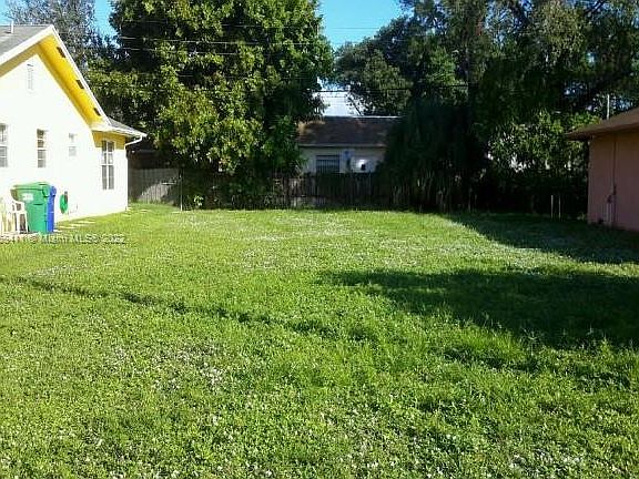 5th image of 1700 NW 9th St