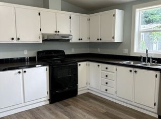 334 SE Hazel St, Mill City, OR