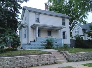 819 Cora St, Joliet, IL 60435