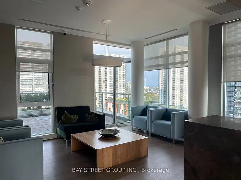 260 Sackville St #909 — Photo 22