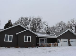 2456 240th St, Milford, IA 51351