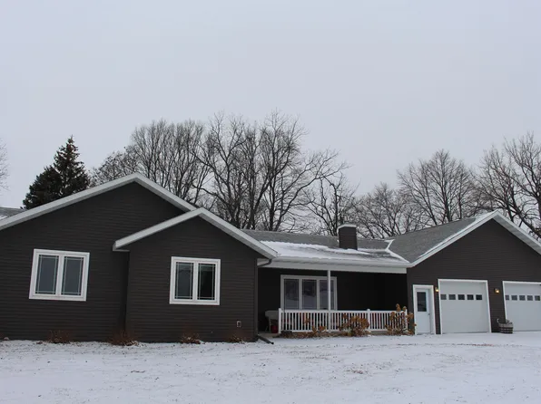 2456 240th St, Milford, IA 51351