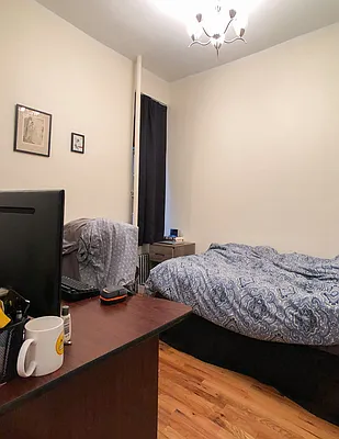 Rented by City Connections Realty | media 3