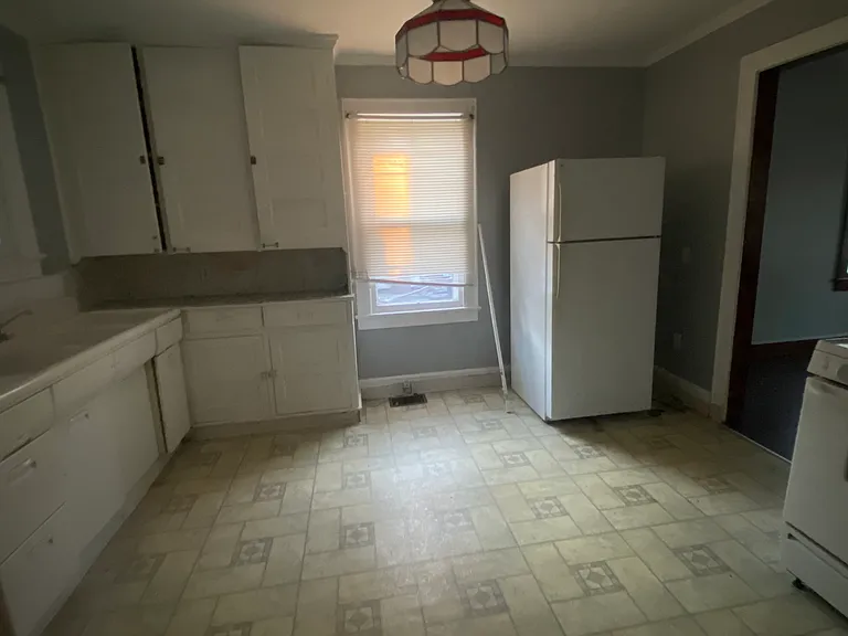 17 Onondaga St — Photo 4
