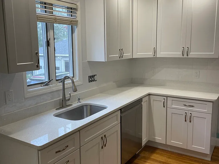 32 Eliot St — Photo 5