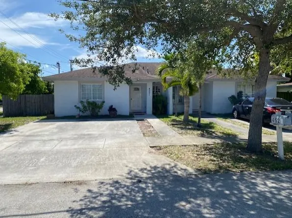 4521 NW 163rd St, Miami Gardens, FL 33054