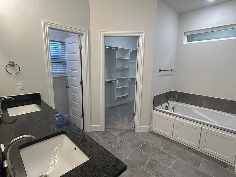 1470 Overcup Oak Ln — Photo 4