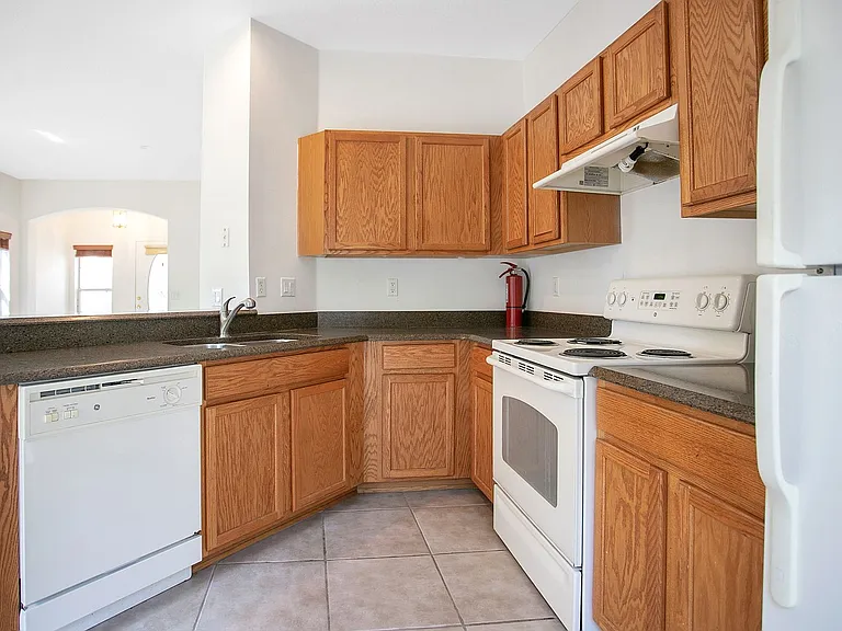 2401 Harleyford Pl — Photo 7