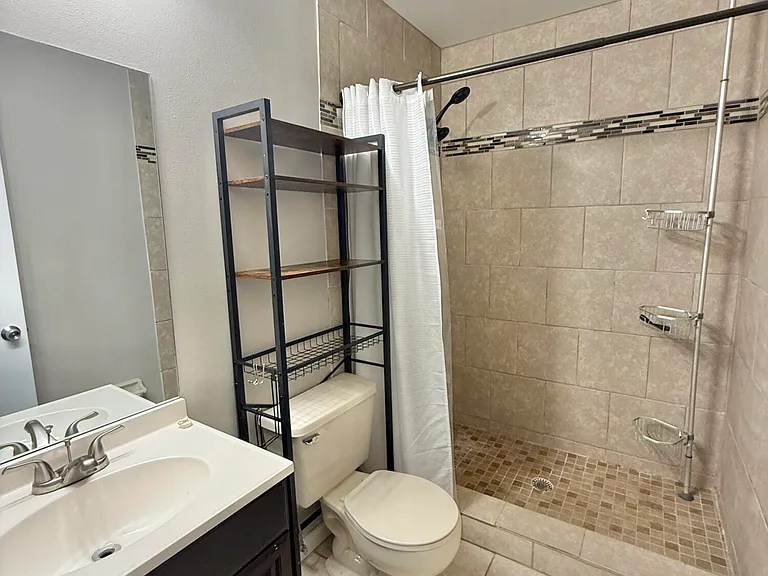 5925 Clearfield Ave — Photo 8