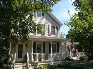 31 Maple St, West Roxbury, MA 02132