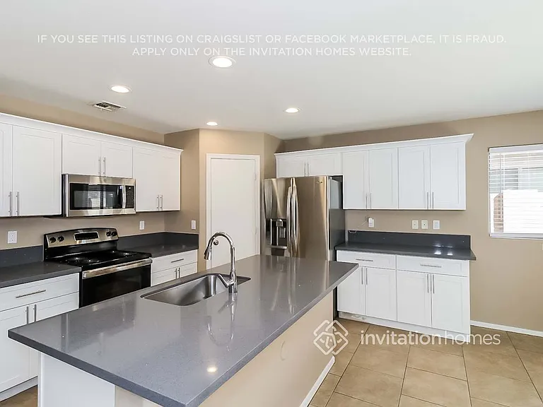 10215 W Veliana Way — Photo 9